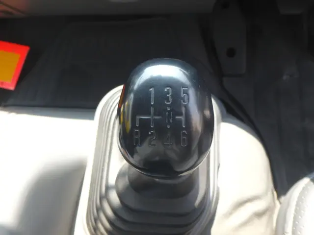 いすゞ フォワード PKG-FRR90S2(2WD)の写真25
