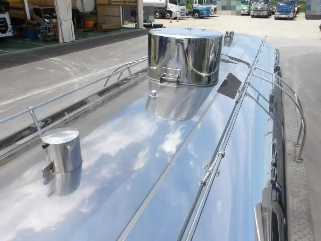 UD クオン ADG-CV4YL(6x2)の写真8