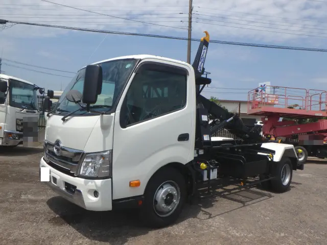 日野 デュトロ 2KG-XZU710M(2WD)の写真1