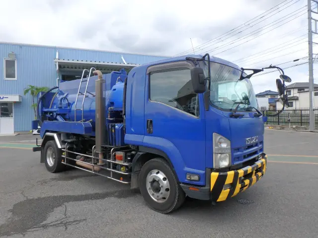 いすゞ フォワード LKG-FTR90S2(2WD)の写真3