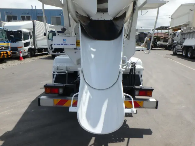 いすゞ フォワード 2PG-FTR90U4(2WD)の写真11