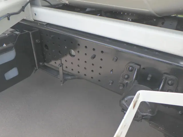 いすゞ フォワード 2PG-FTR90U4(2WD)の写真12
