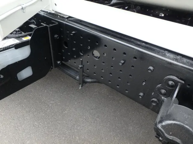 いすゞ フォワード 2PG-FTR90U4(2WD)の写真13
