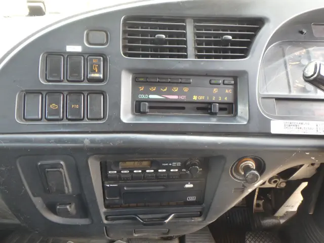 いすゞ フォワード PB-FRR35D3S(2WD)の写真23