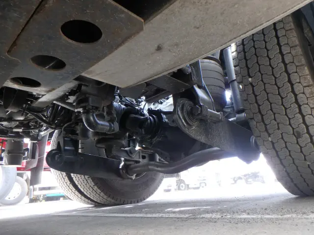 いすゞ ギガ 2PG-EXD52CD(2WD)の写真14