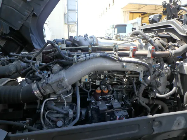 いすゞ ギガ 2PG-EXD52CD(2WD)の写真17