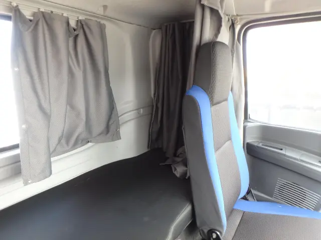 いすゞ ギガ 2PG-EXD52CD(2WD)の写真19
