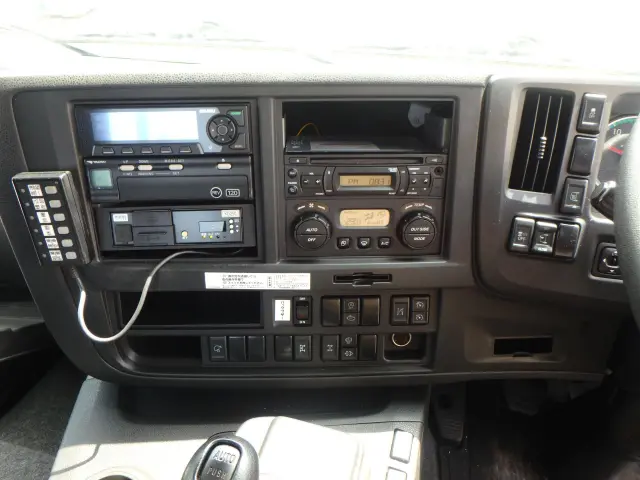 いすゞ ギガ 2PG-EXD52CD(2WD)の写真22