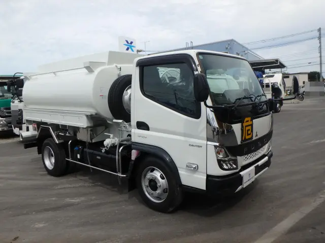 三菱 キャンター 2PG-FEA80(2WD)の写真3