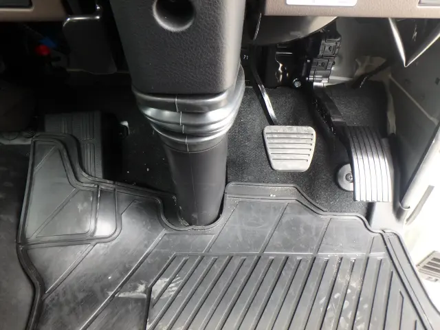 三菱 キャンター 2PG-FEA80(2WD)の写真25