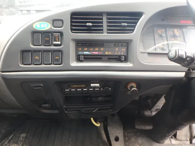 いすゞ フォワード PB-FRR35D3(2WD)の写真26