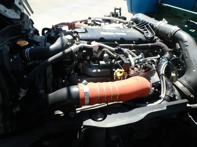 いすゞ エルフ 2RG-NKR88N(2WD)の写真18