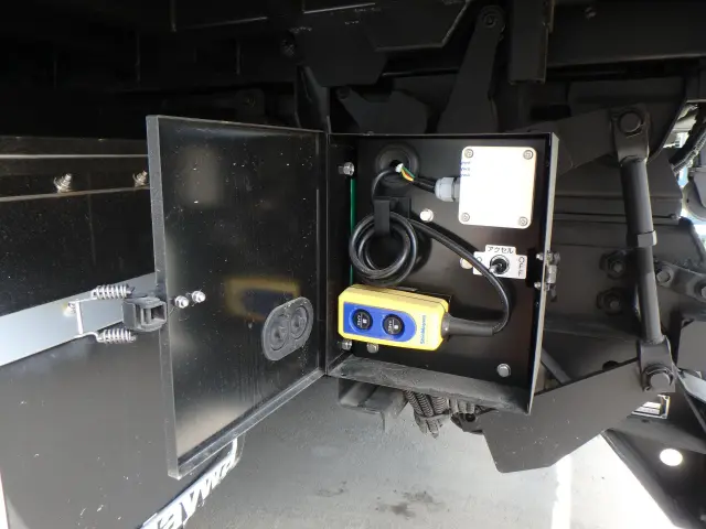 日野 レンジャー 2KG-FE2ACA(2WD)の写真9