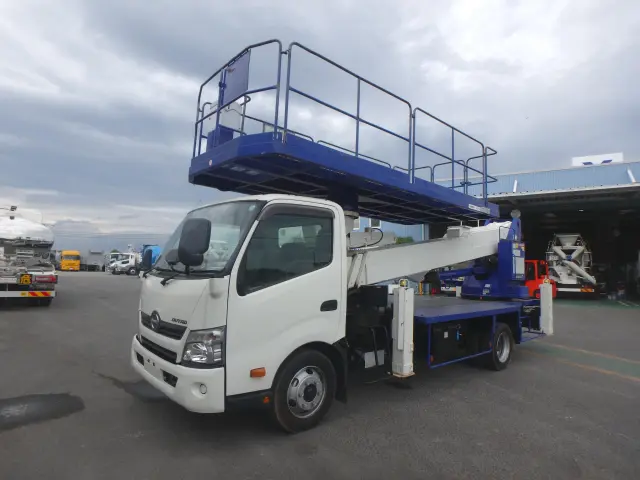 日野 デュトロ 2KG-XZU720M(2WD)の写真1