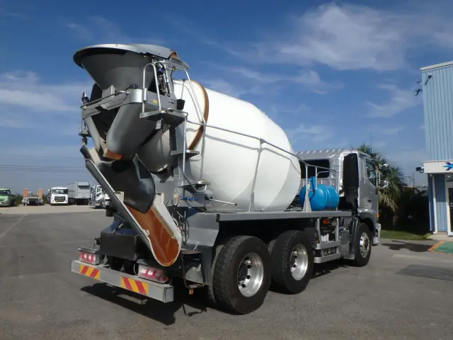 日野 プロフィア 2DG-FS1AGA(6x4)の写真4