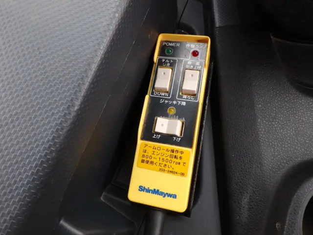 いすゞ ギガ 2PG-CXZ77CT(6x4)の写真25