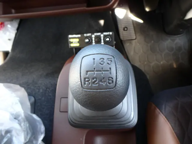 日野 レンジャー 2KG-FE2ACA(2WD)の写真23