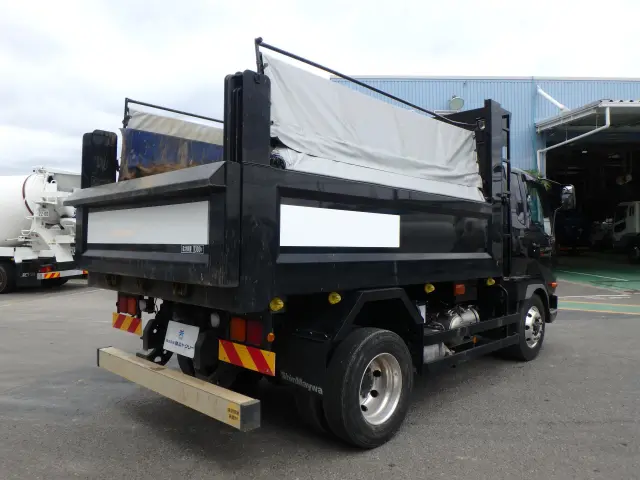 三菱 ファイター 2KG-FK62FZ(2WD)の写真4