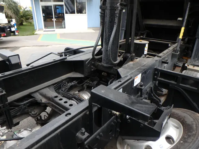 三菱 ファイター 2KG-FK62FZ(2WD)の写真8