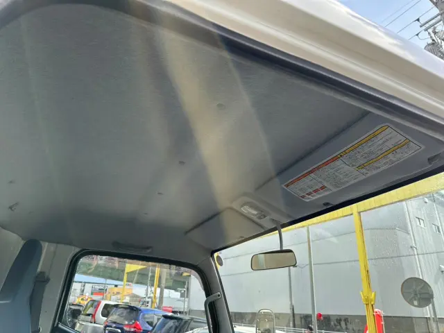 日産 アトラス TKG-FEB5W(2WD)の写真4