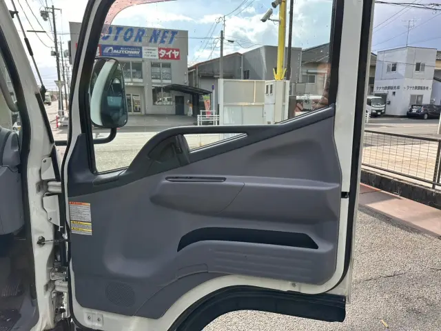 日産 アトラス TKG-FEB5W(2WD)の写真9