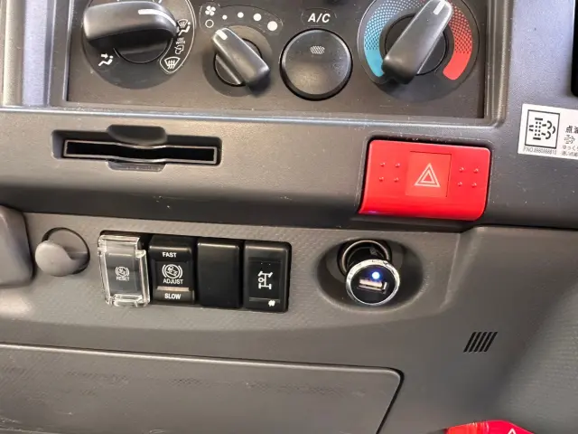 いすゞ エルフ TKG-NPR85ANの写真12