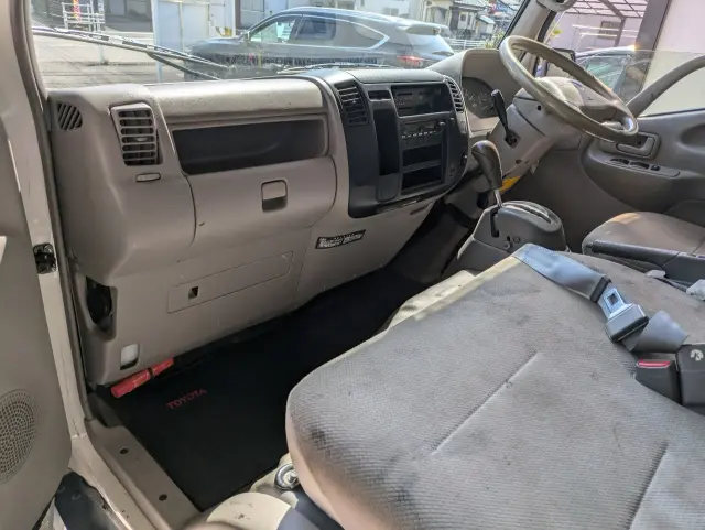 トヨタ トヨエース ABF-TRY220の写真2