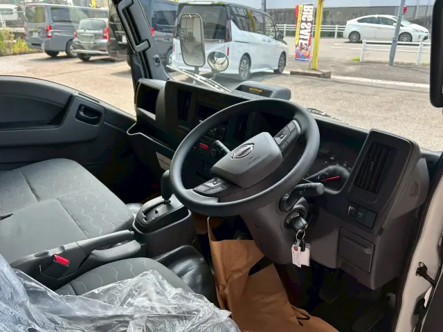 日産 アトラス 3BF-AHR87AF(2WD)の写真3