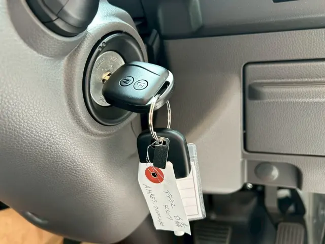 日産 アトラス 3BF-AHR87AF(2WD)の写真16