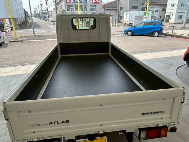 日産 アトラス 3BF-AHR87AF(2WD)の写真27