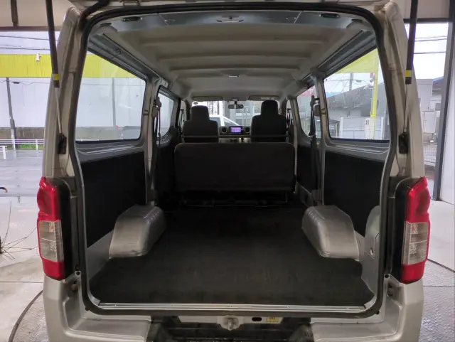 いすゞ コモ LDF-JVW2E26の写真5