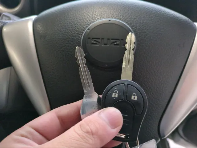 いすゞ コモ LDF-JVW2E26の写真13