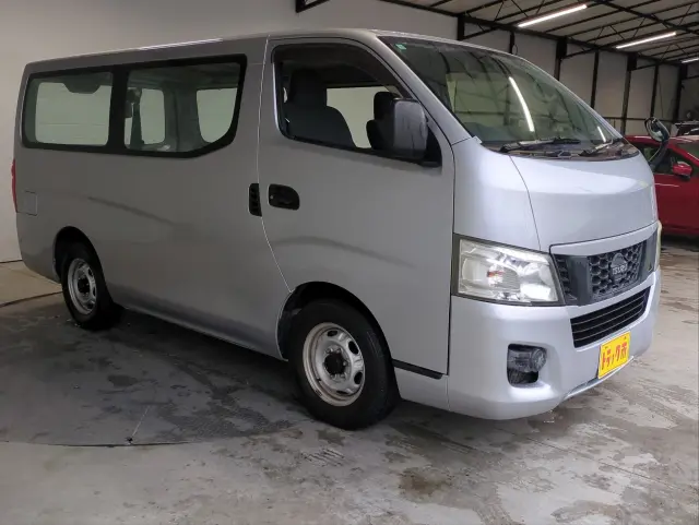 いすゞ コモ LDF-JVW2E26の写真14