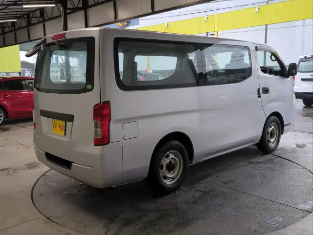 いすゞ コモ LDF-JVW2E26の写真15