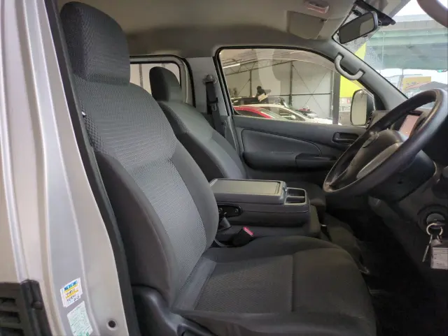 いすゞ コモ LDF-JVW2E26の写真19