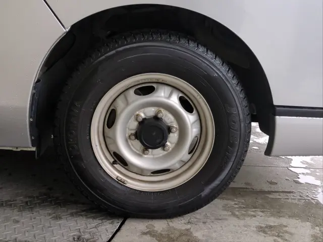 いすゞ コモ LDF-JVW2E26の写真36