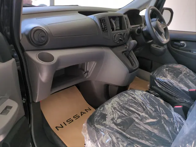 日産 バネットバン 5BF-VM20の写真2