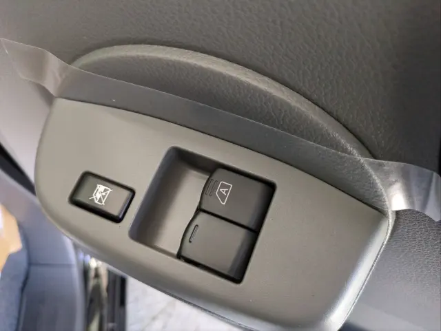 日産 バネットバン 5BF-VM20の写真26