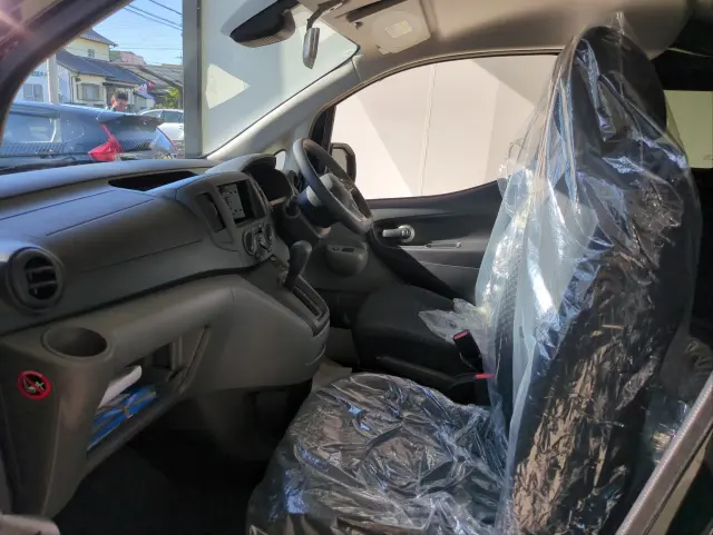 日産 ニッサン 5BF-VM20(2WD)の写真3