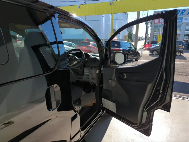 日産 ニッサン 5BF-VM20(2WD)の写真28