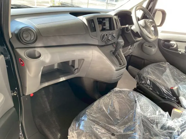 日産 バネットバン 5BF-VM20(2WD)の写真2