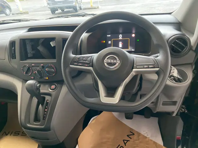 日産 バネットバン 3BF-VNM20(4WD)の写真6