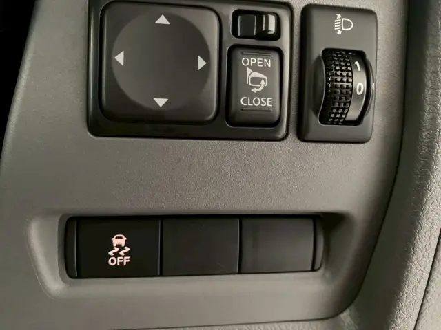 日産 バネットバン 3BF-VNM20(4WD)の写真9