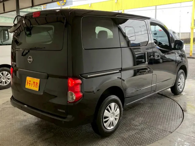 日産 バネットバン 3BF-VNM20(4WD)の写真12