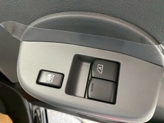 日産 バネットバン 3BF-VNM20(4WD)の写真28