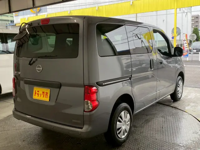 日産 バネットバン 3BF-VNM20(4WD)の写真12