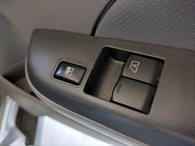 日産 キャラバン CBF-VR2E26(2WD)の写真27