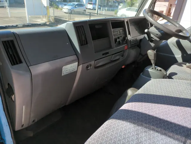 いすゞ エルフ TRG-NJR85Aの写真2