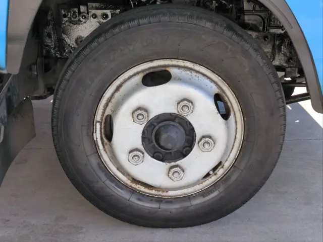 いすゞ エルフ TRG-NJR85Aの写真17