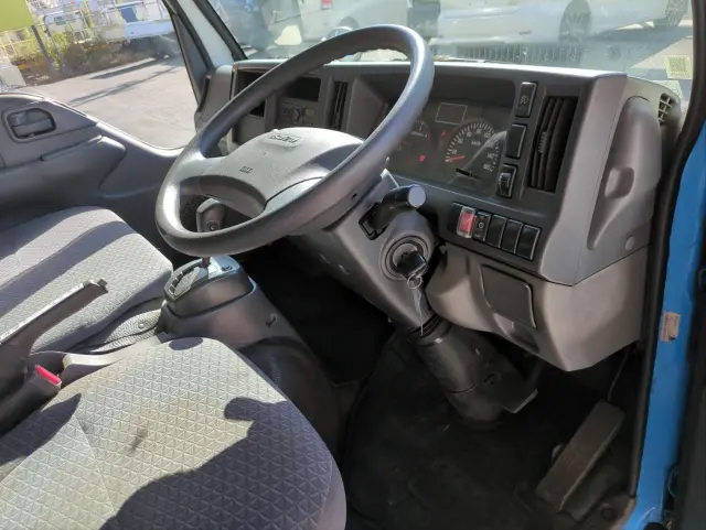 いすゞ エルフ TRG-NJR85Aの写真18